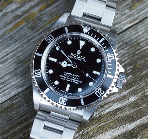 rolex 14060m z serial|Rolex submariner 14060 vs 14060m.